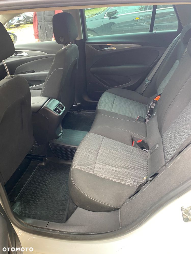 Opel Insignia Sports Tourer 1.6 Diesel Exclusive - 10