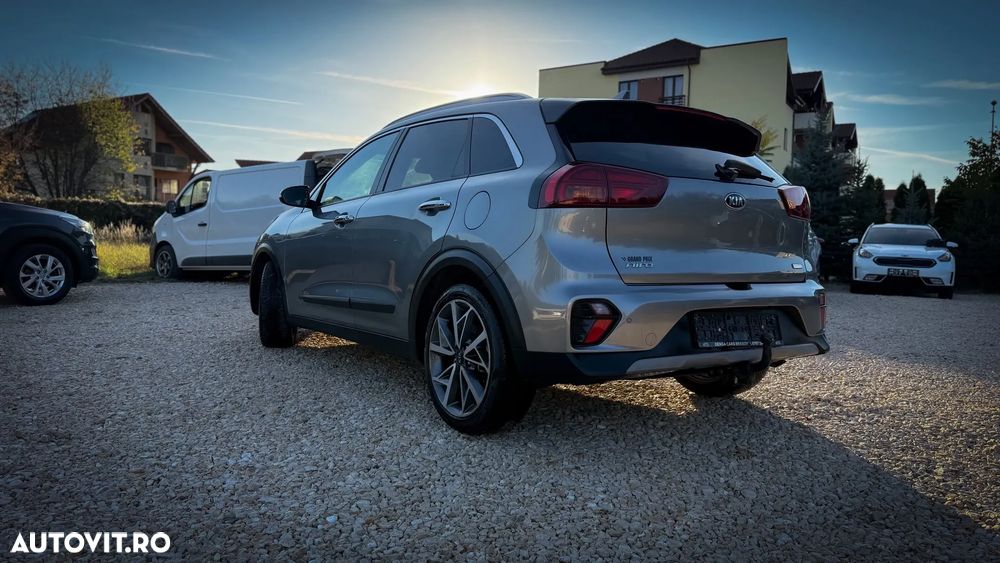 Kia Niro 1.6 GDI HEV 2WD OPF Aut. Vision - 8