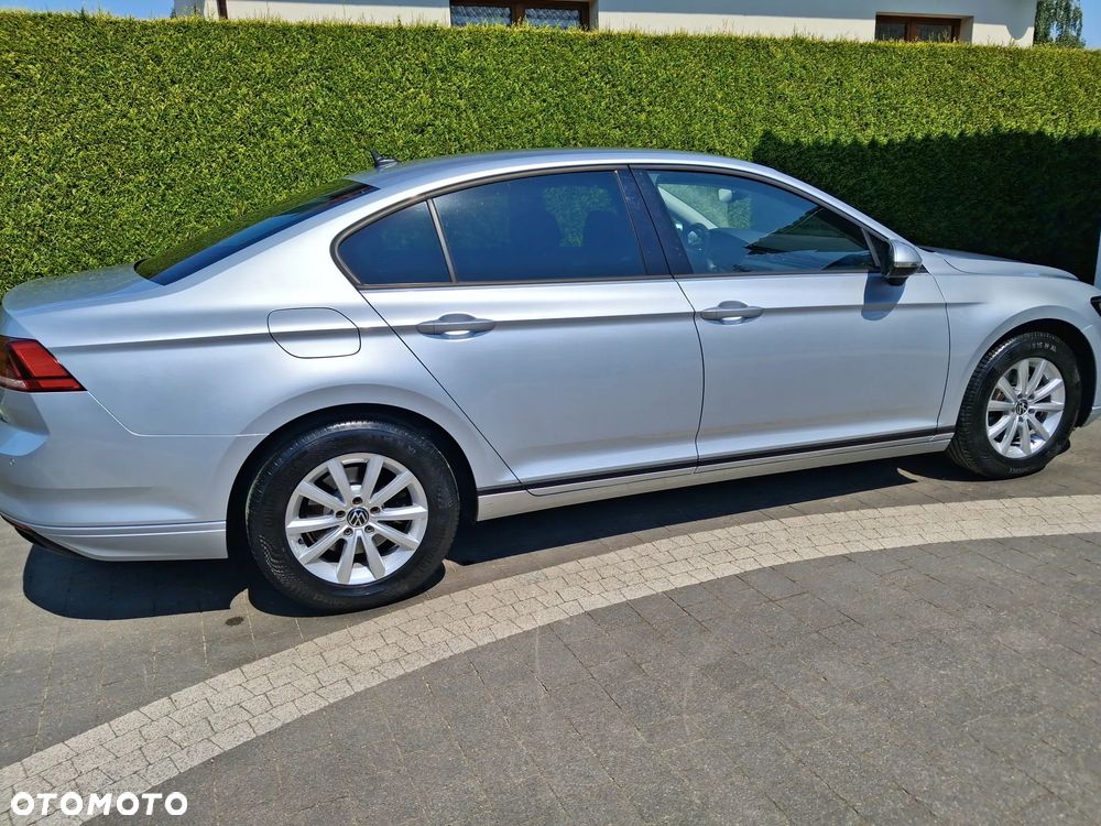 Volkswagen Passat 2.0 TDI EVO Business - 12