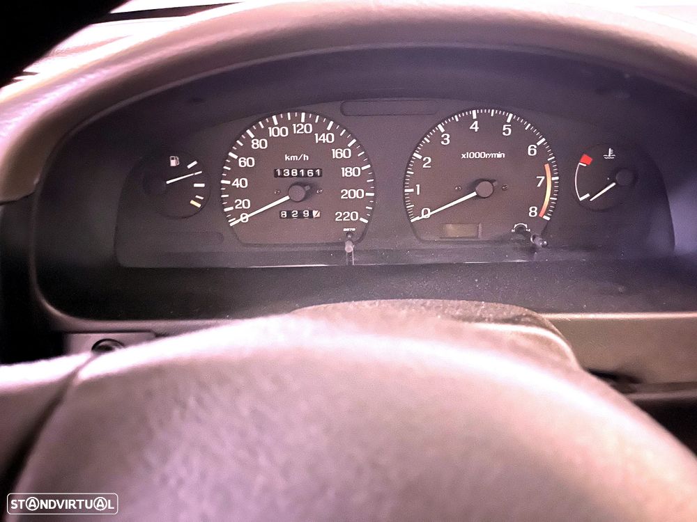 Nissan 100 NX 1.6 - 11