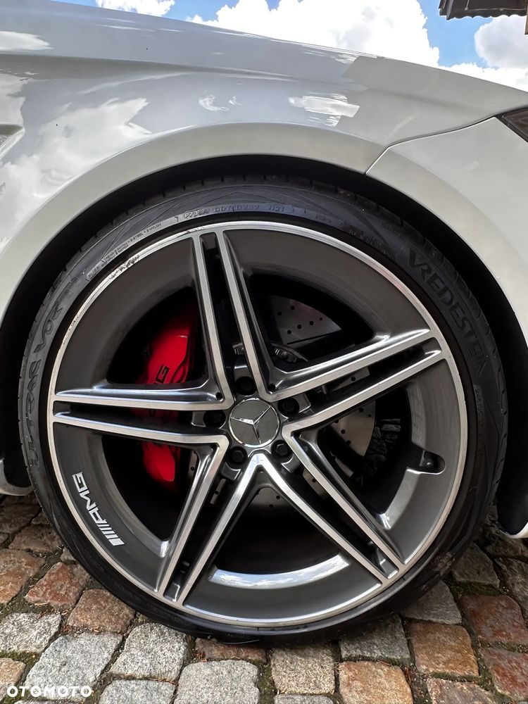 Mercedes-Benz CLS 63 AMG AMG SPEEDSHIFT MCT - 33