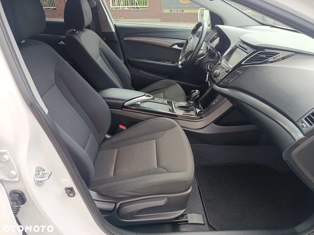 Hyundai i40 Kombi blue 1.7 CRDi DCT Premium - 24