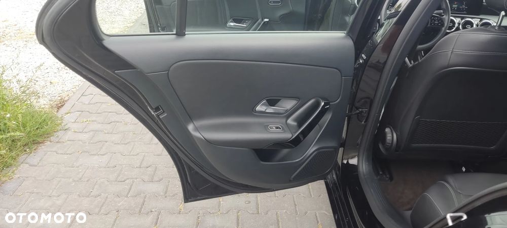 Mercedes-Benz Klasa A 180 d 7G-DCT Style - 32