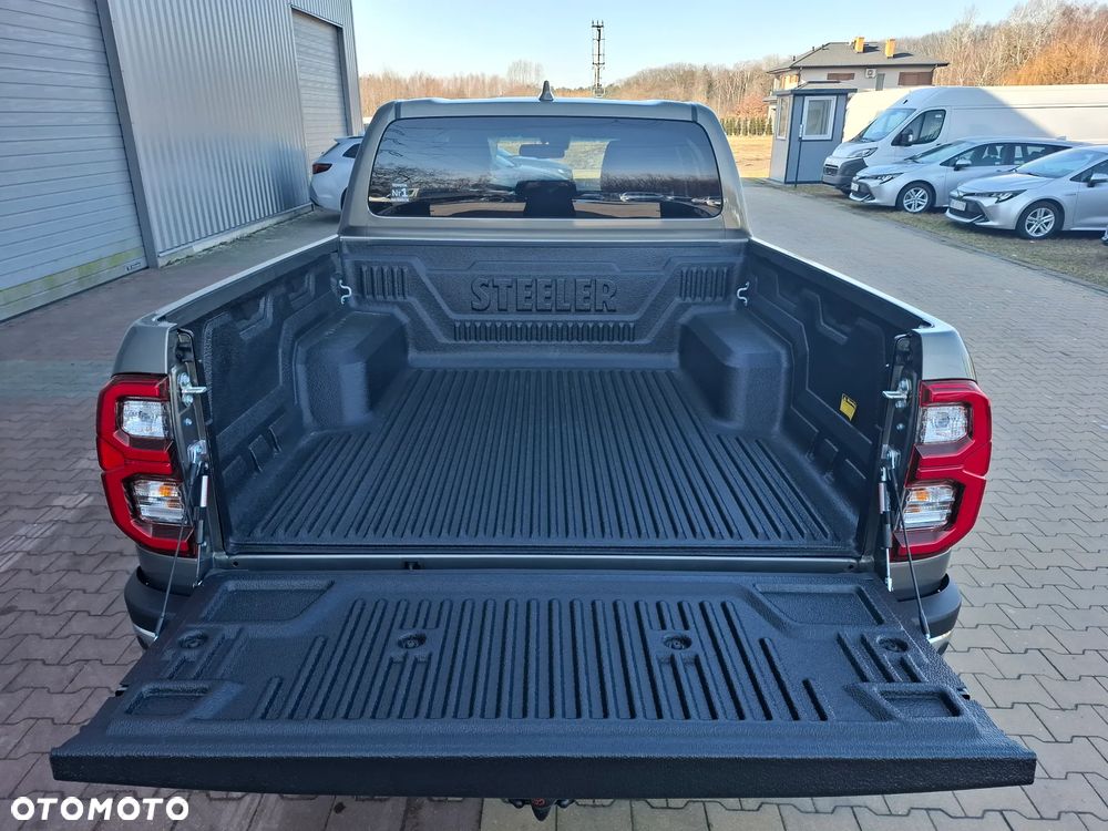 Toyota Hilux 2.8 D-4D mHEV Double Cab Executive 4x4 - 18