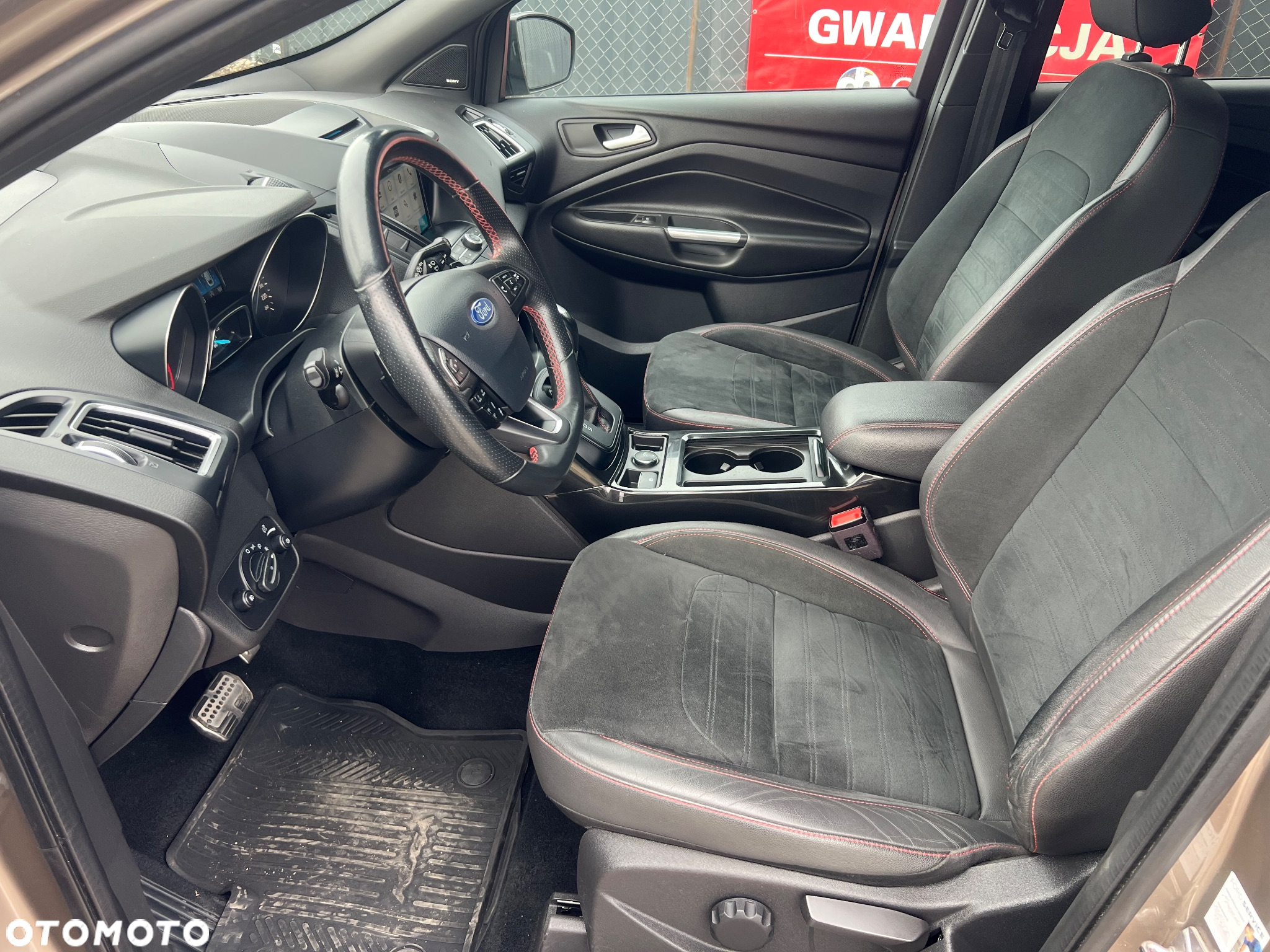 Ford Kuga 2.0 TDCi 4x4 ST-Line - 5