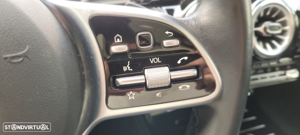 Mercedes-Benz A 250 Limousine e 8G-DCT Progressive Advanced - 21