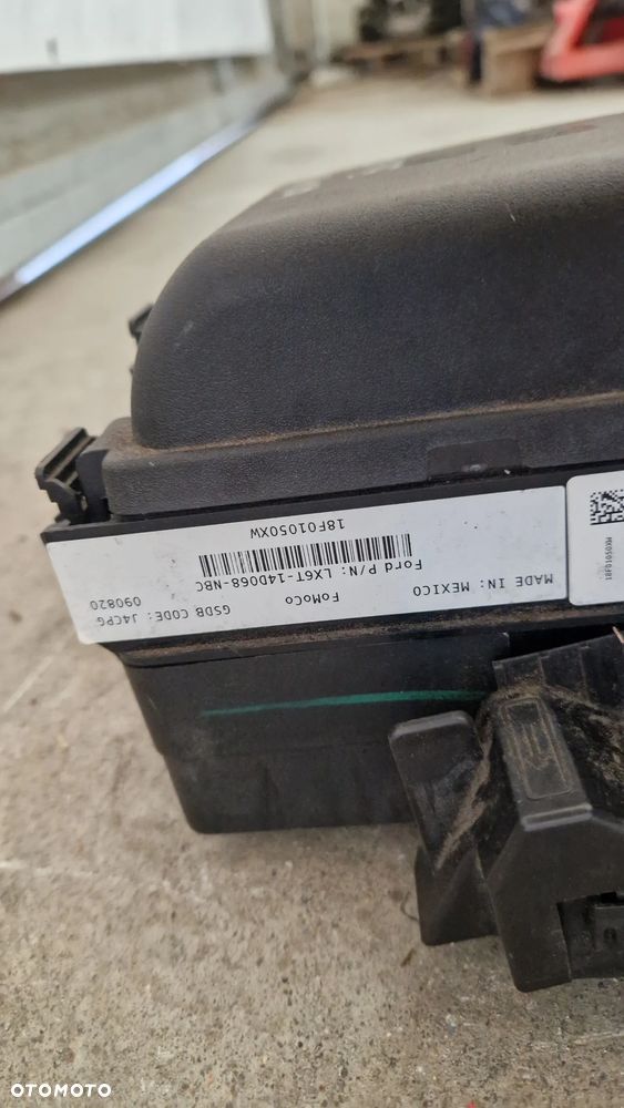 Ford Escape IV skrzynka bezpieczników 2020 2.5 hybryda - 3