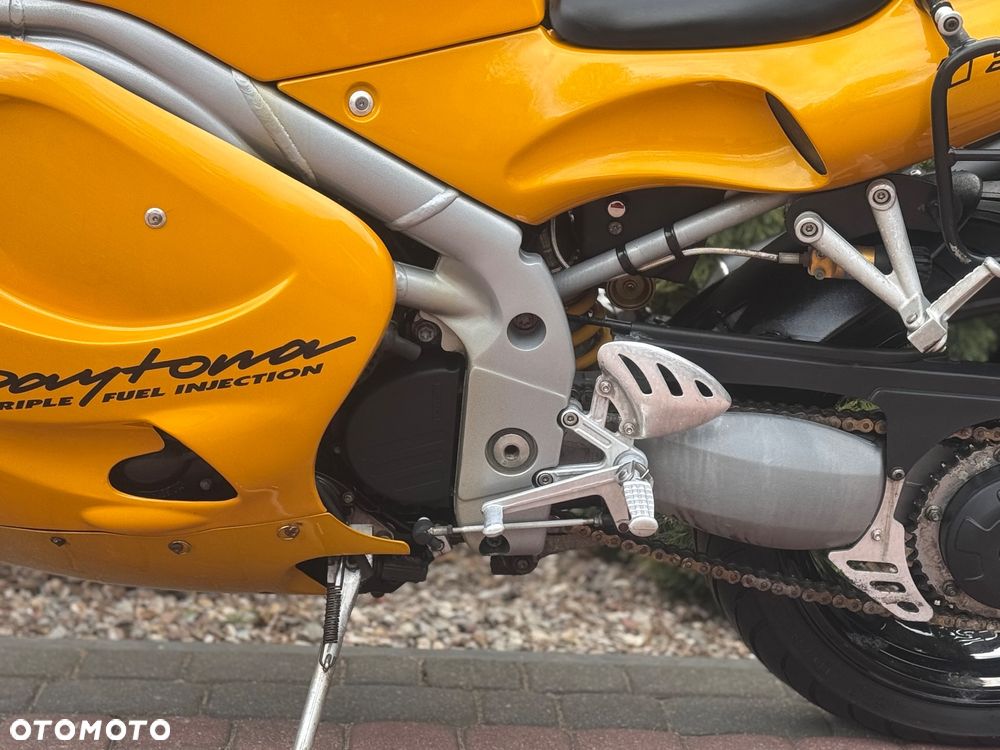 Triumph Daytona - 9