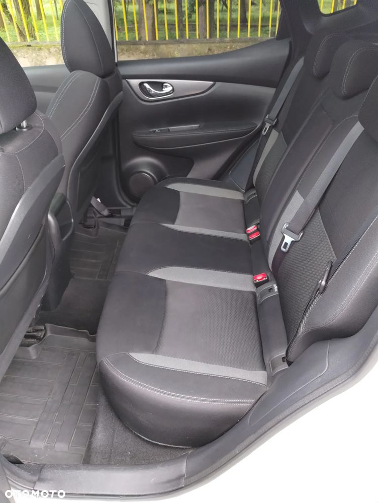 Nissan Qashqai 1.2 DIG-T N-Connecta - 17