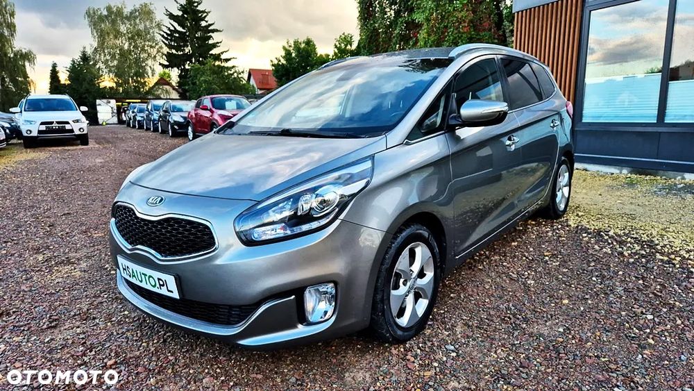 Kia Carens 1.6 GDI XL 7os EU6 - 22