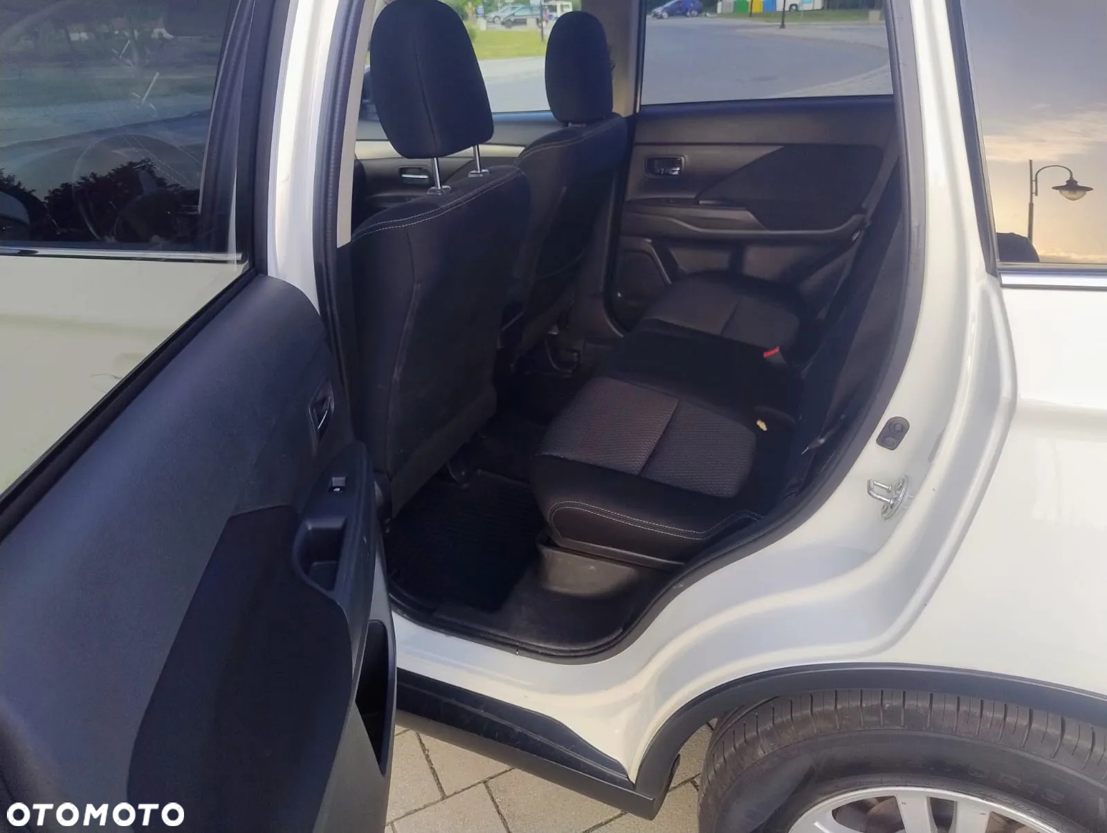 Mitsubishi Outlander 2.0 Intense 4WD CVT - 25