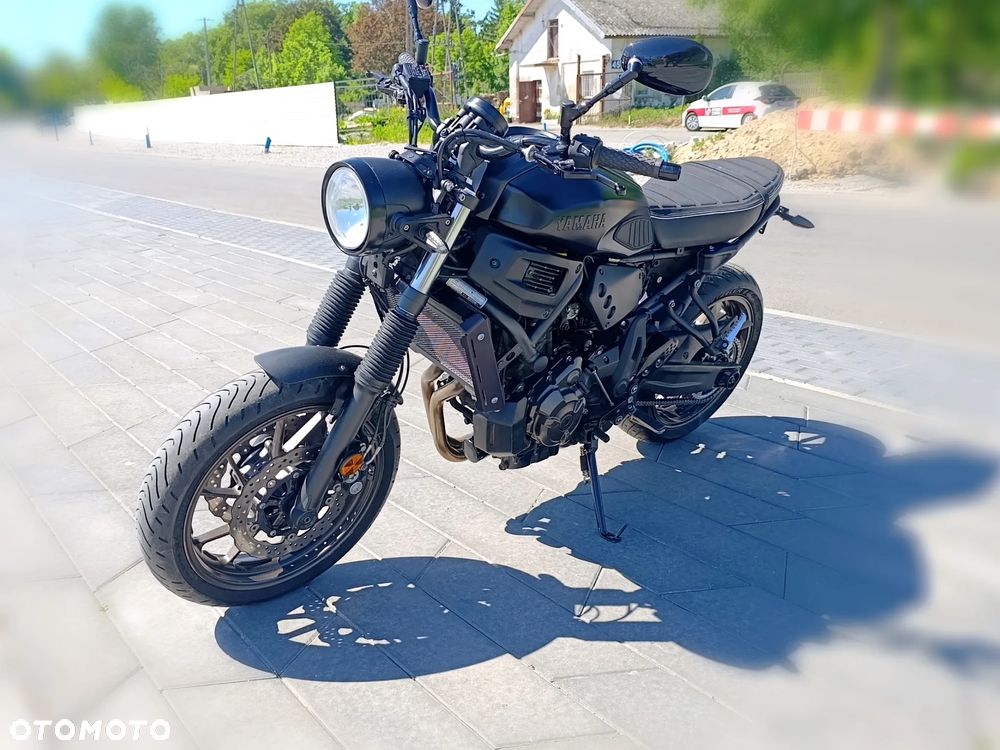 Yamaha XSR - 6