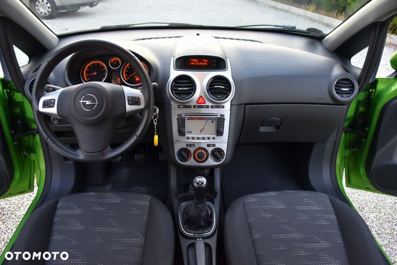 Opel Corsa 1.4 16V Edition 150 - 34