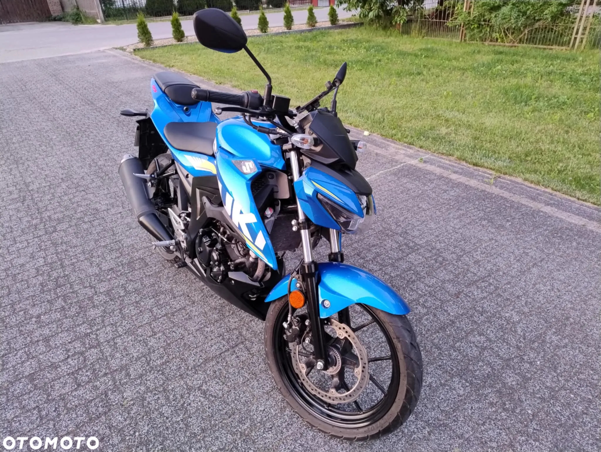 Suzuki GSX - 7