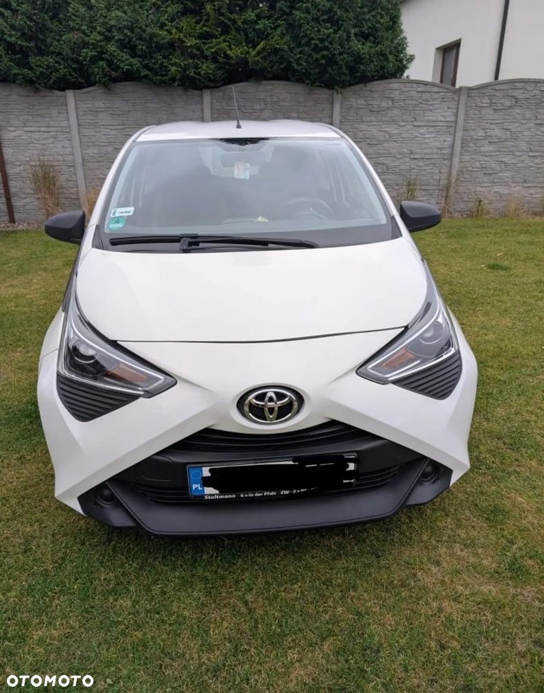 Toyota Aygo x-play - 6