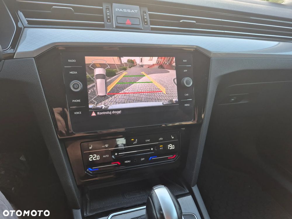 Volkswagen Passat 2.0 TDI SCR Comfortline DSG - 21