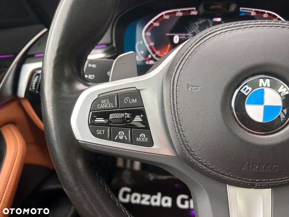 BMW Seria 5 520d xDrive mHEV M Sport sport - 28