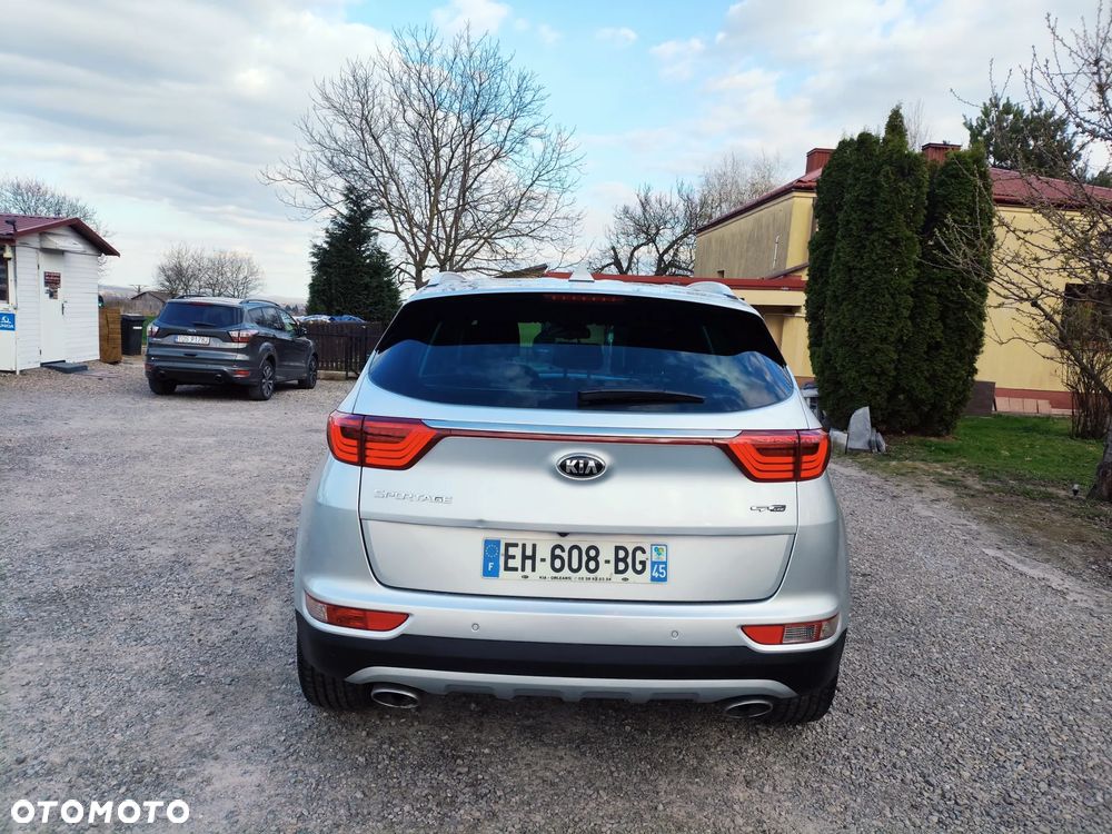 Kia Sportage 2,0 CRDI AWD Dream-Team Edition - 11