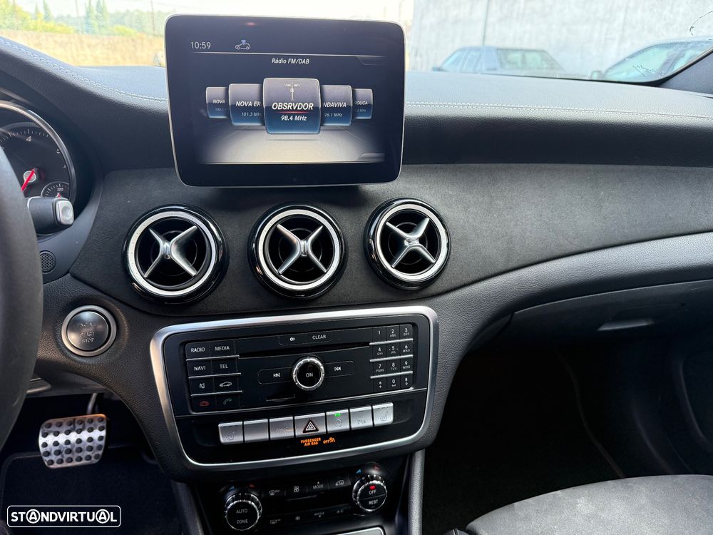 Mercedes-Benz CLA 200 d Shooting Brake AMG Line Aut. - 28