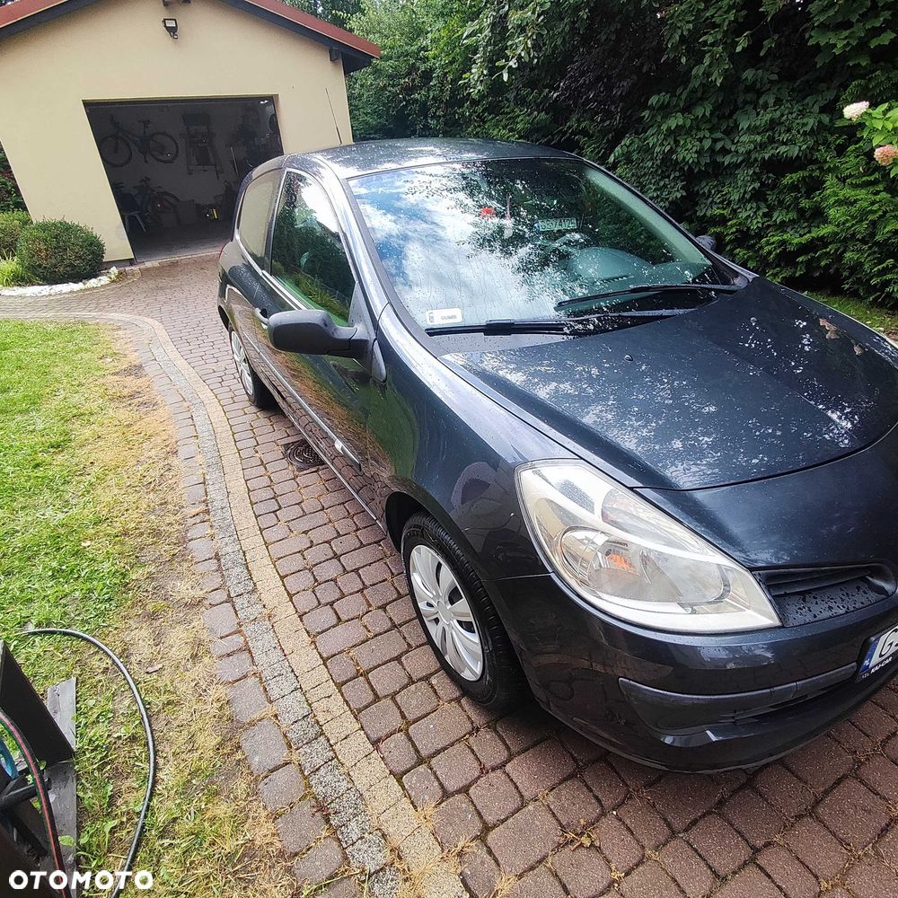 Renault Clio - 1