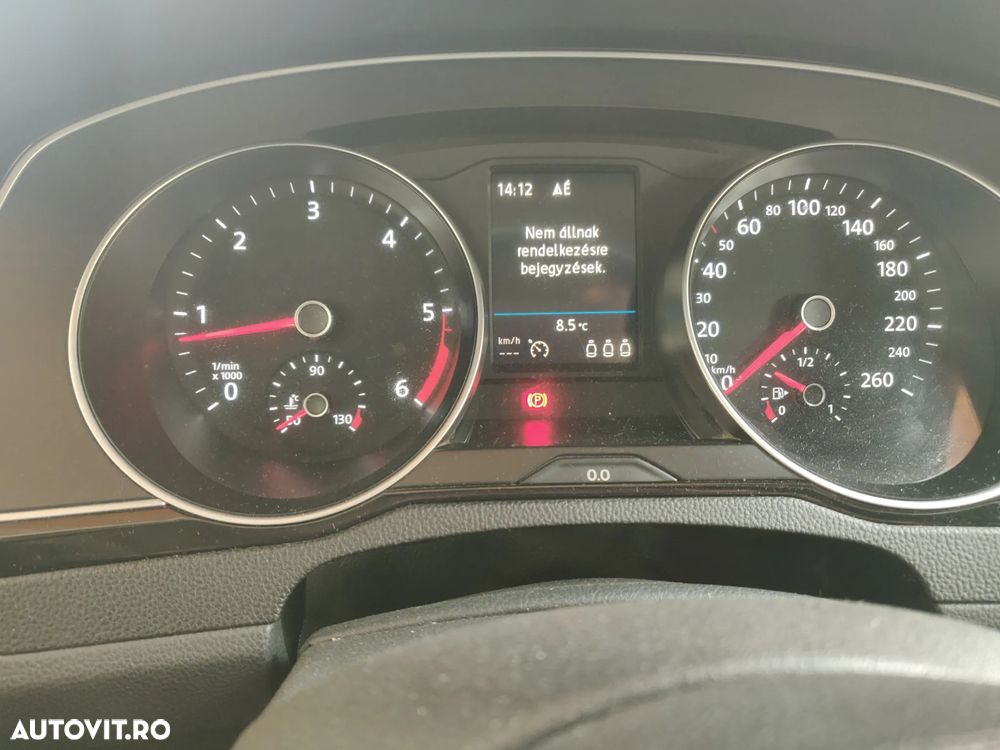 Volkswagen Passat 1.6 TDI Comfortline - 23