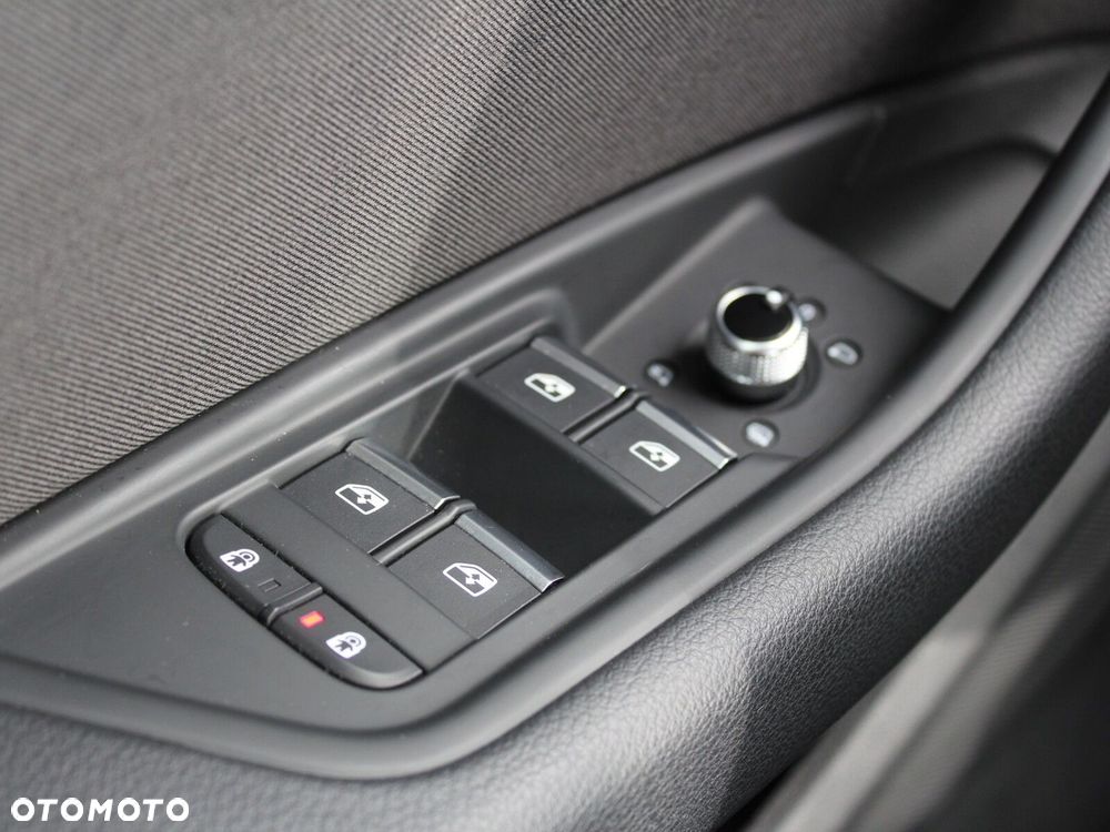 Audi A4 Limousine - 30