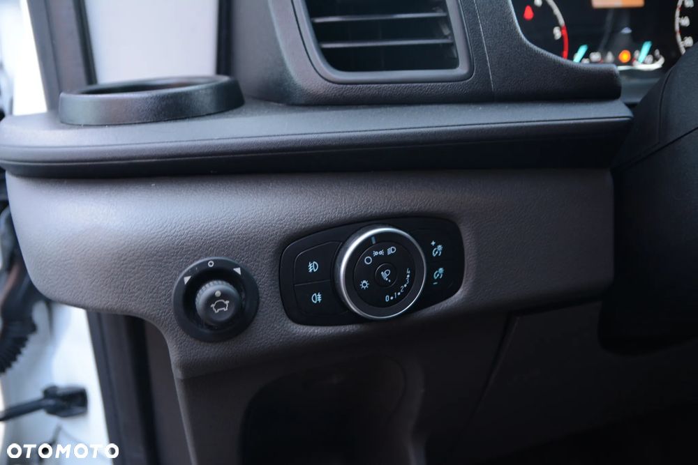 Ford Transit - 20