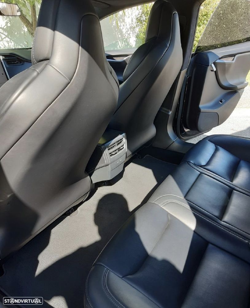 Tesla Model S Performance - 14