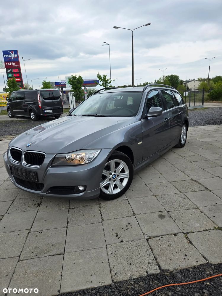 BMW Seria 3 320i - 6