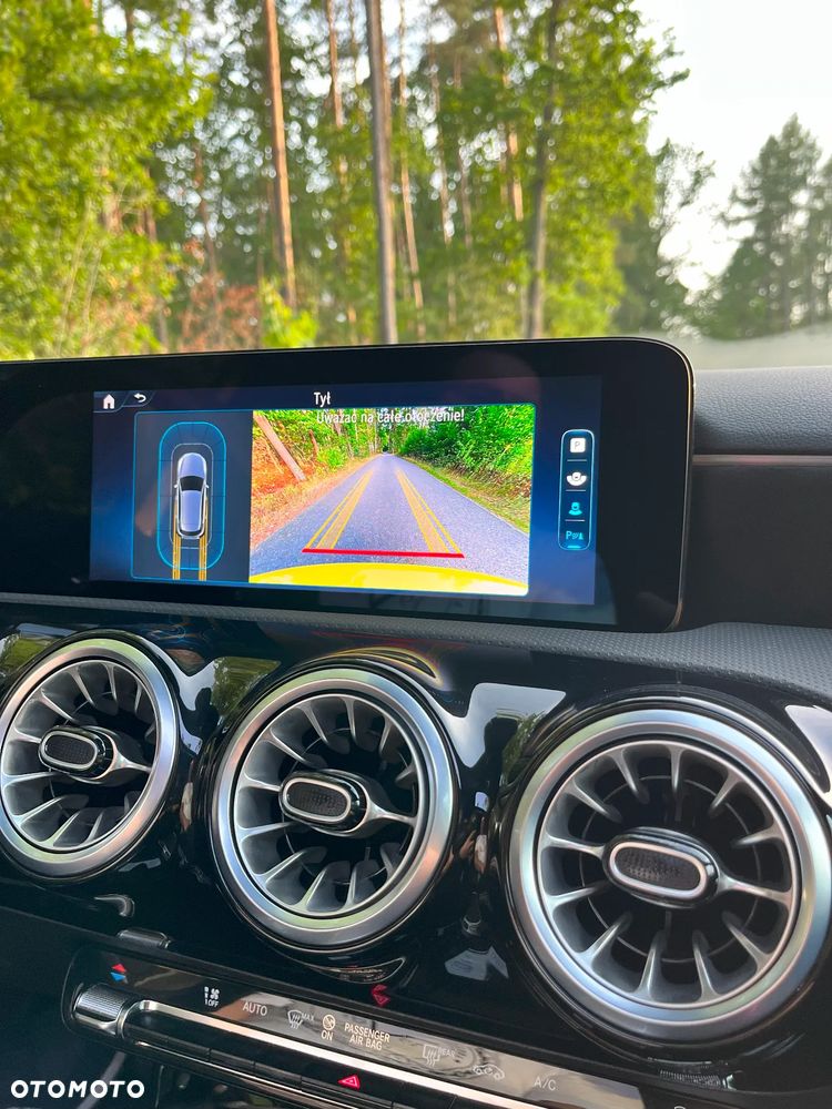 Mercedes-Benz Klasa A 250 4-Matic AMG Line 8G-DCT - 10