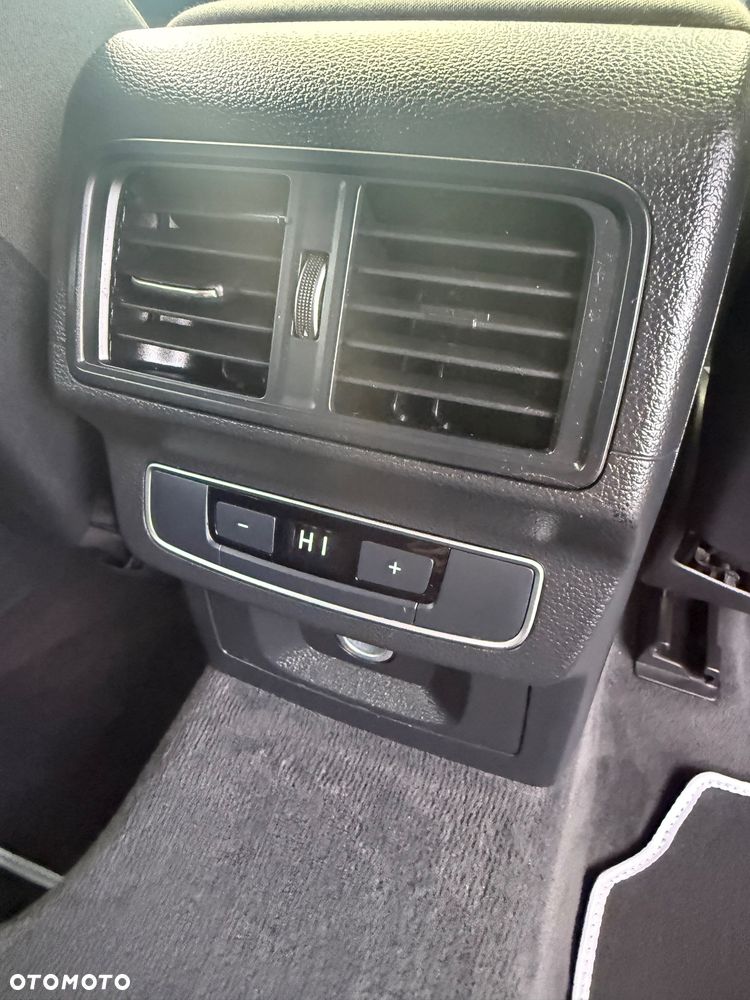 Audi Q5 35 TDI mHEV S Line S tronic - 28