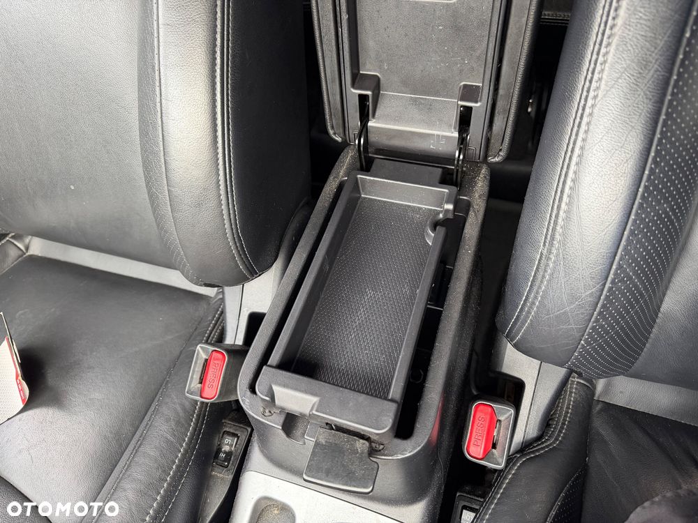Mitsubishi Outlander 2.0 DID Instyle - 30