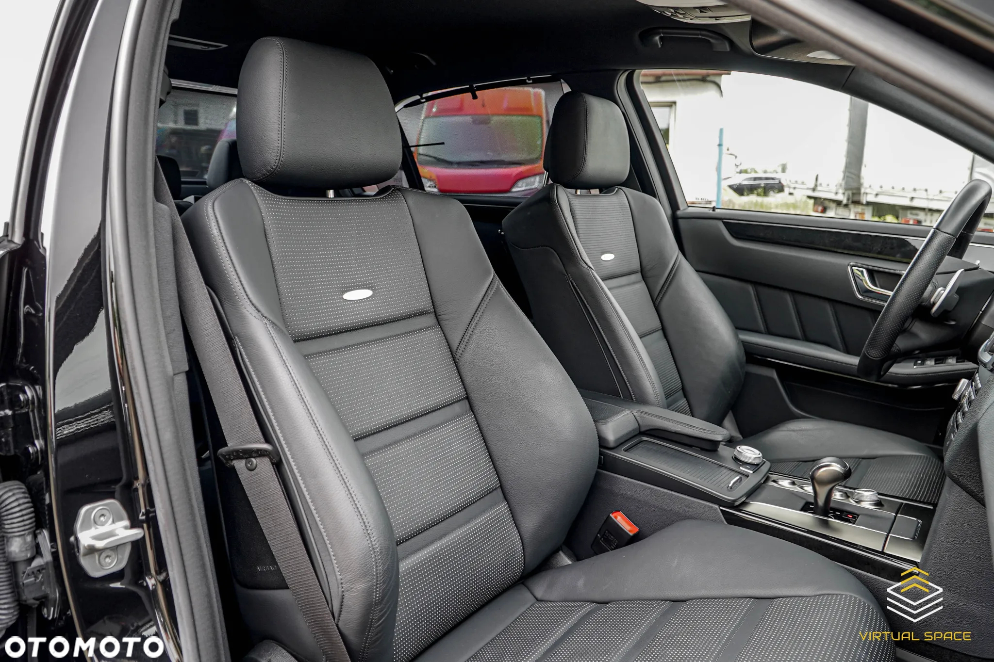 Mercedes-Benz Klasa E 63 AMG AMG Speedshift 7G-MCT - 32