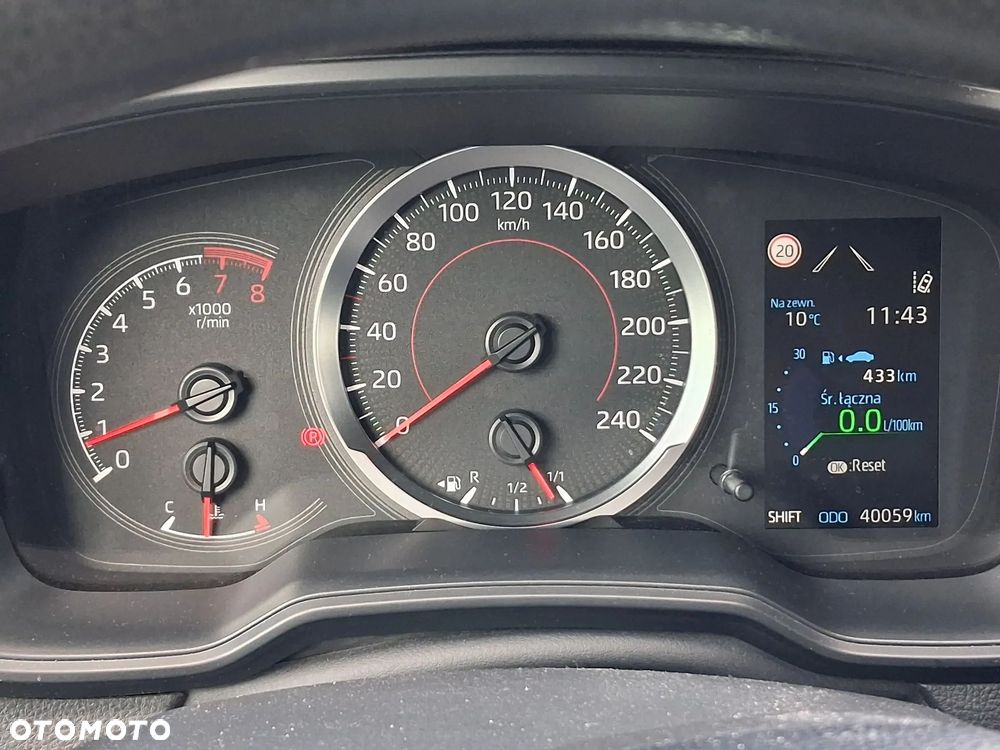 Toyota Corolla 1.6 Active - 11