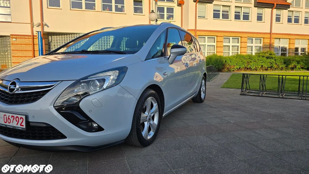 Opel Zafira - 32