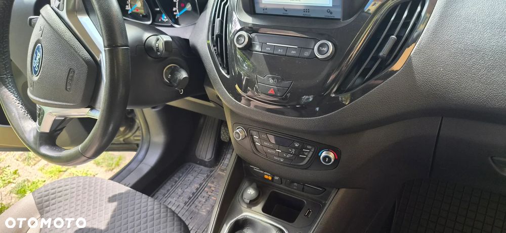Ford Tourneo Courier - 15