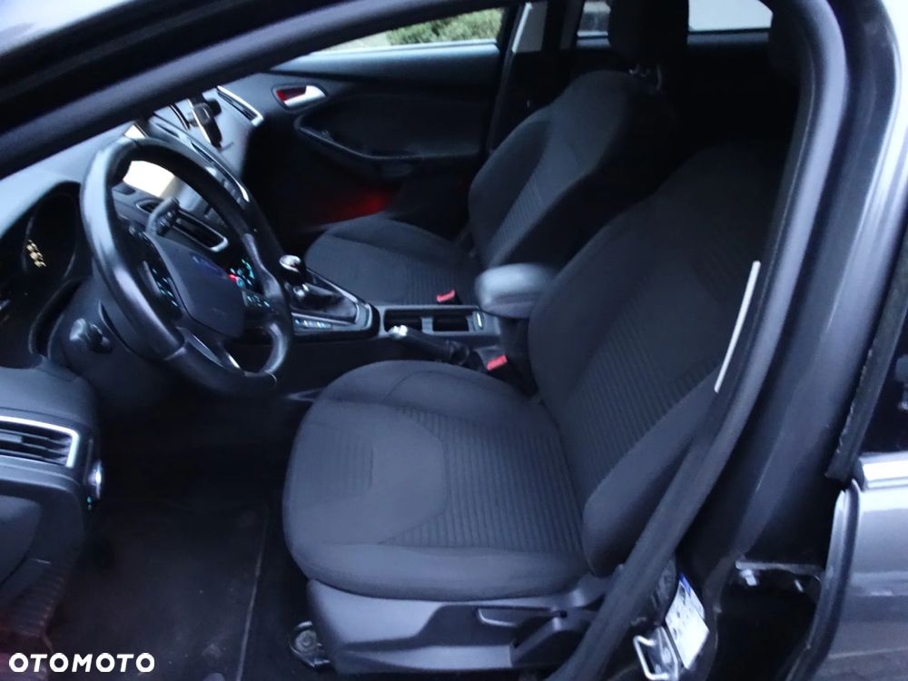 Ford Focus - 11