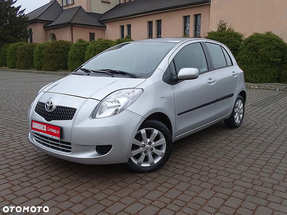 Toyota Yaris 1.3 Luna Premium - 23