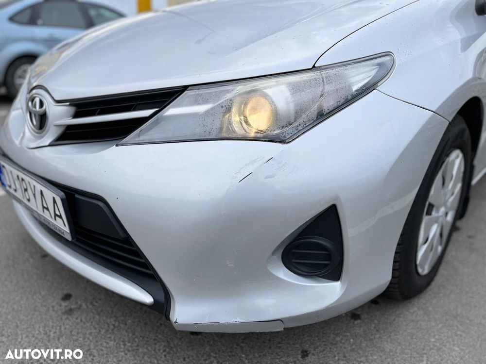 Toyota Auris 1.3 Dual VVT-i Luna - 4