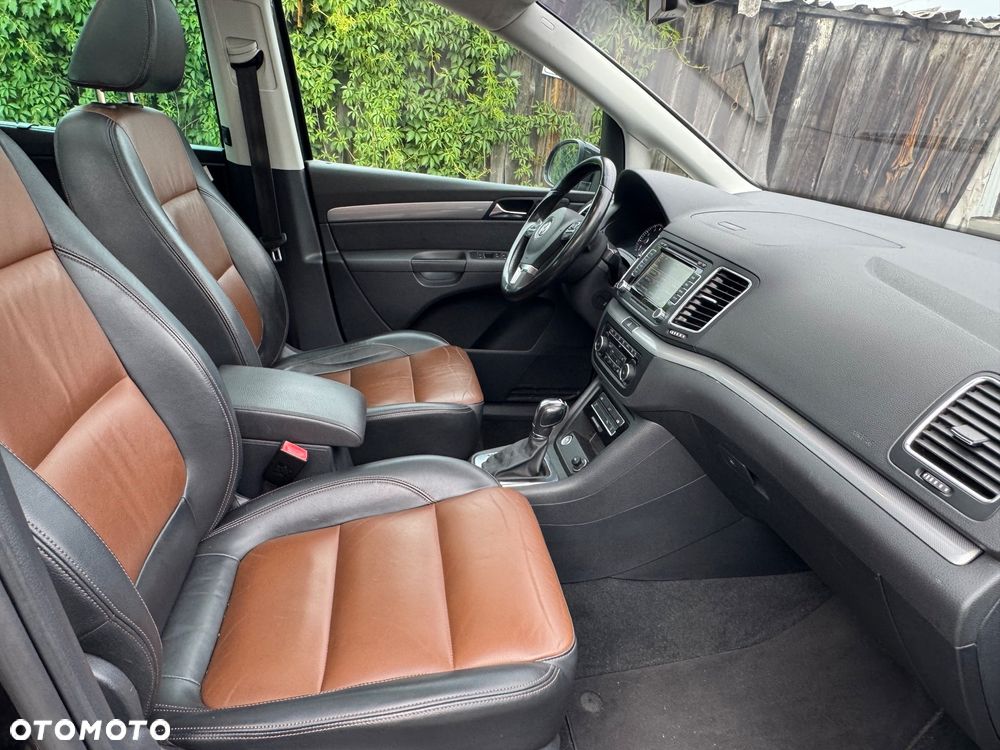 Volkswagen Sharan 2.0 TSI DSG Highline - 11