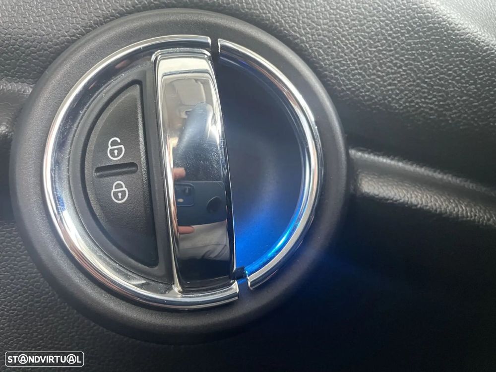 MINI 3 Portas - 11