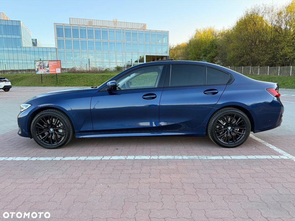 BMW Seria 3 330i xDrive Sport Line - 6