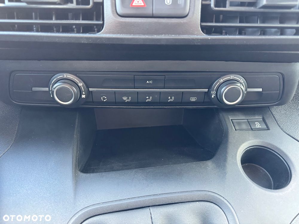Toyota Proace City 1.5 D-4D Long 2,3t Active (bryg.) - 30