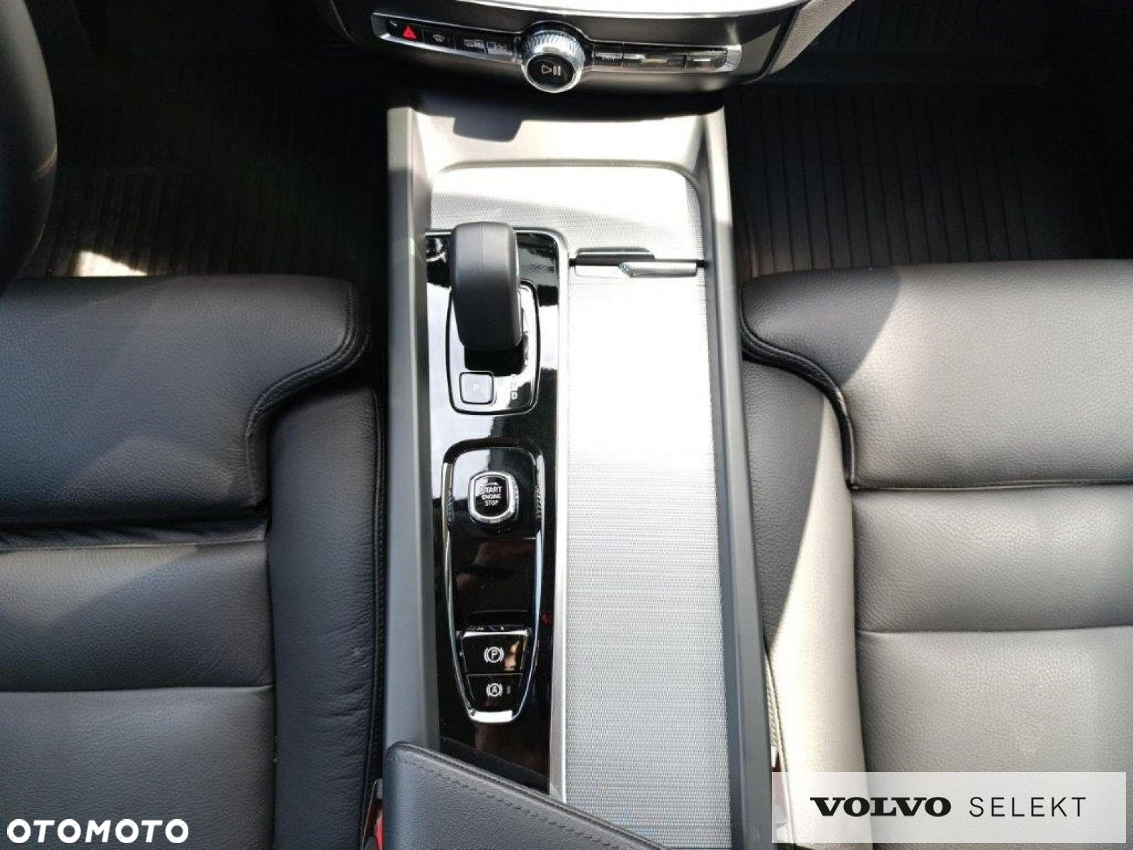 Volvo V60 Cross Country - 16