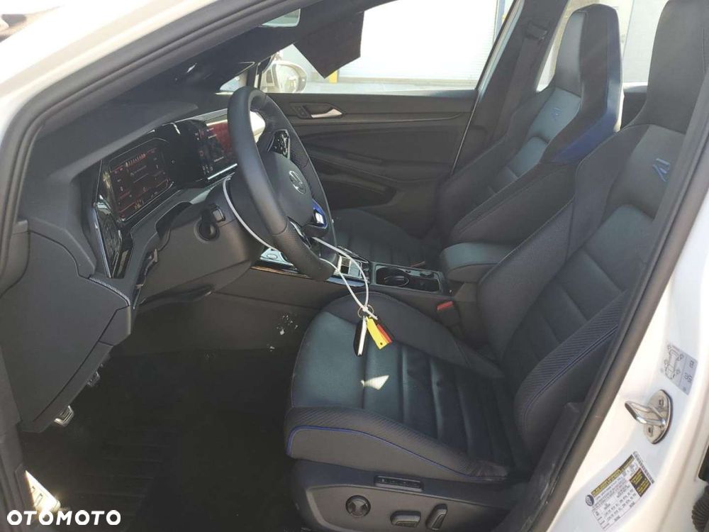 Volkswagen Golf - 5