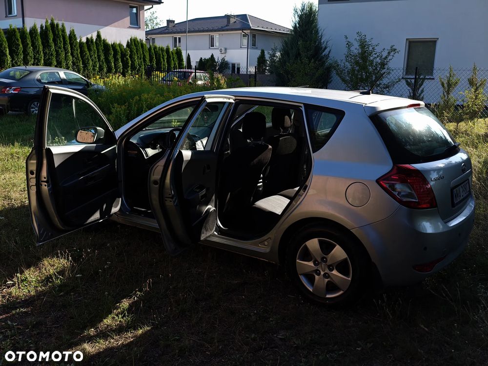 Kia Ceed 1.4 Comfort - 27
