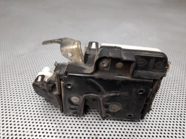 Fecho Porta Frente Dto Volkswagen Polo (6N1) - 3