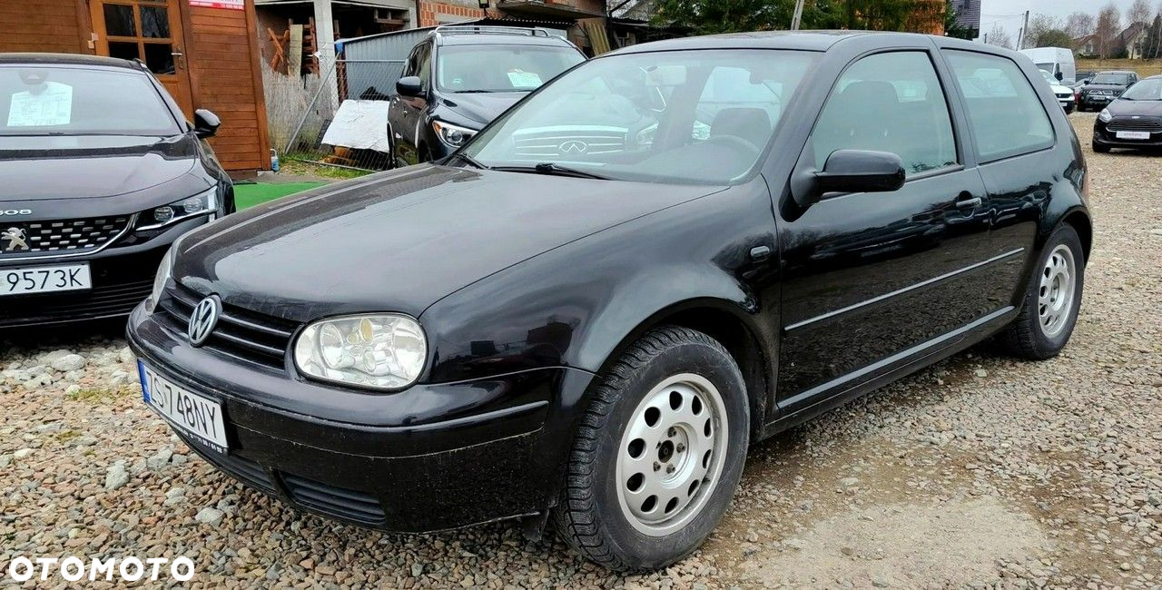 Volkswagen Golf - 2