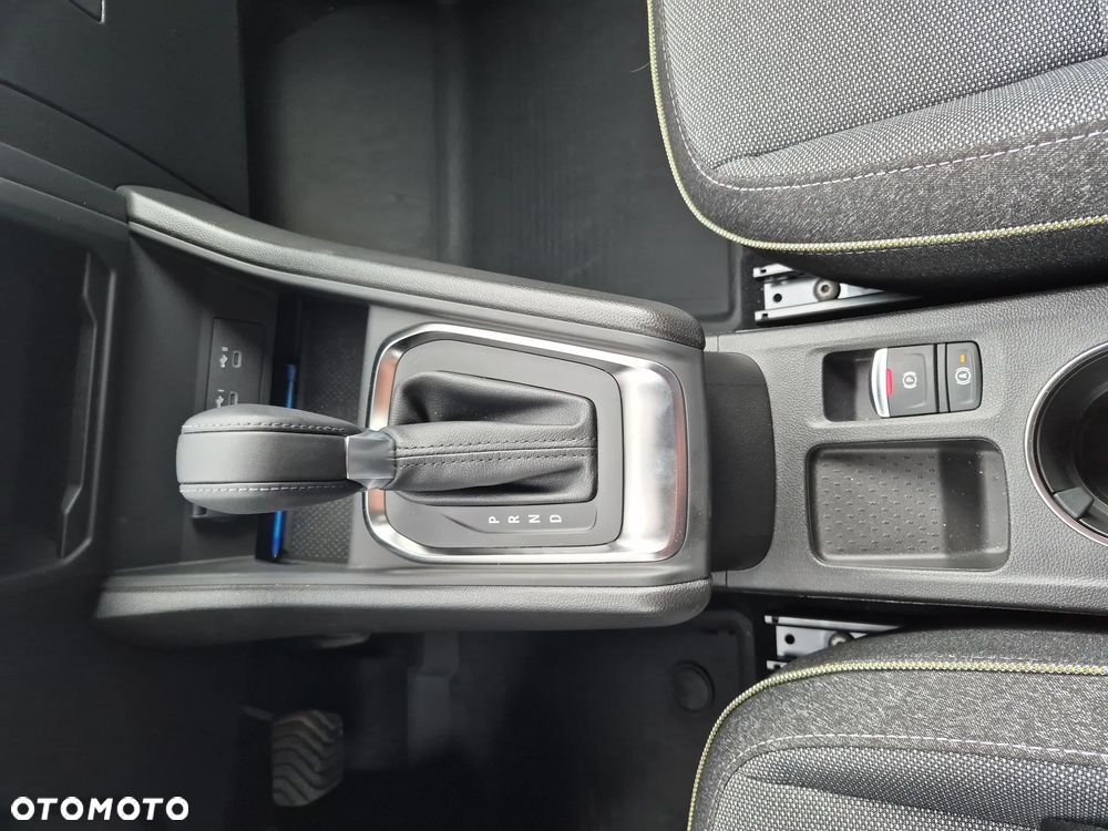 Renault Captur 1.3 TCe mHEV Techno EDC - 22