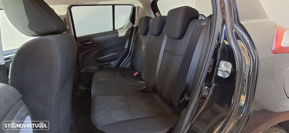 Suzuki Swift 1.2 VVT GLX AT - 10